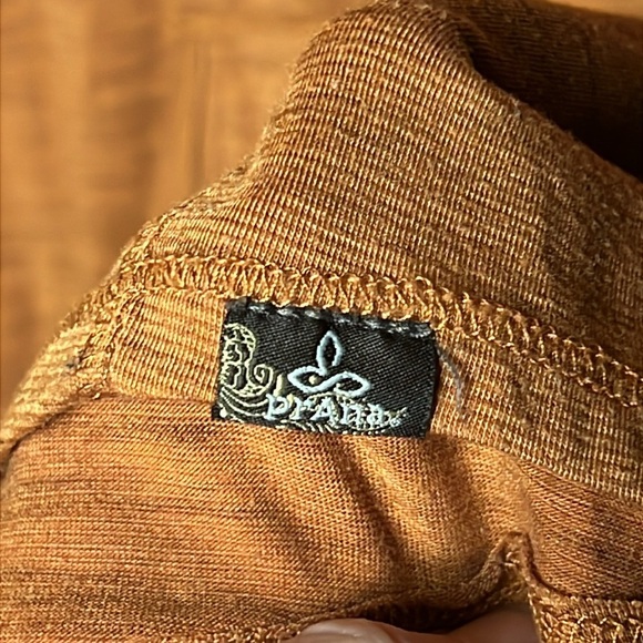 prAna Womens Hoodie Large rust/brown long sleeve‎ kangaroo pocket 1/4 button up - Picture 6 of 8